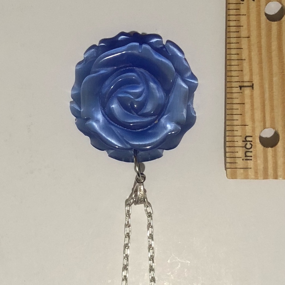 Flower necklace